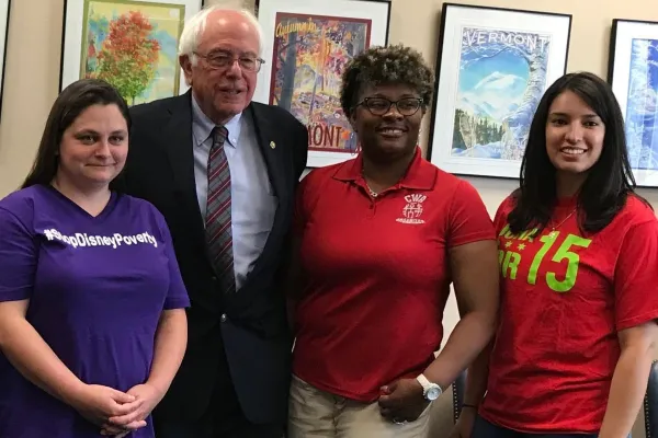 senator_sanders_with_workers-heather_hudson.jpeg